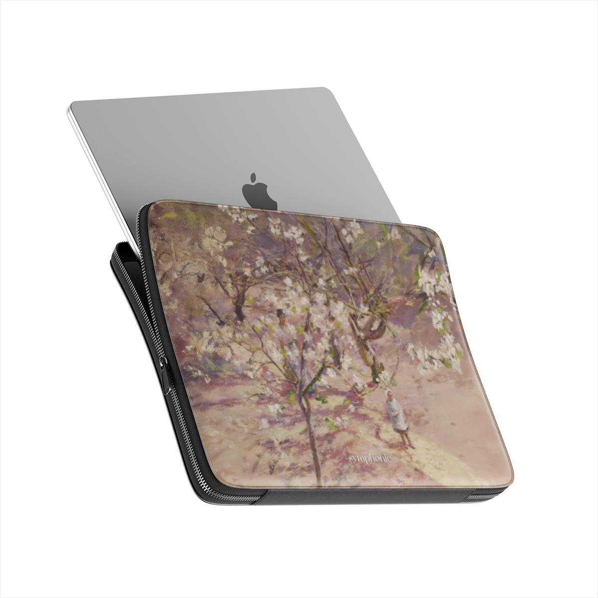 Blossoms at Giverny - Laptop Sleeve